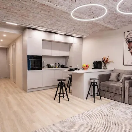Scheffel Courtyard Residences Grand Combo *