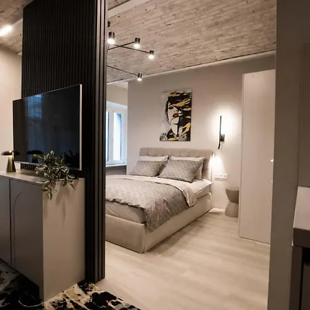 アパート Scheffel Courtyard Residences Grand Combo リガ
