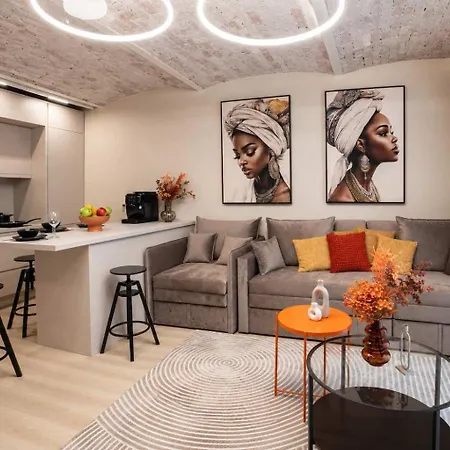 Scheffel Courtyard Residences Grand Combo Riga